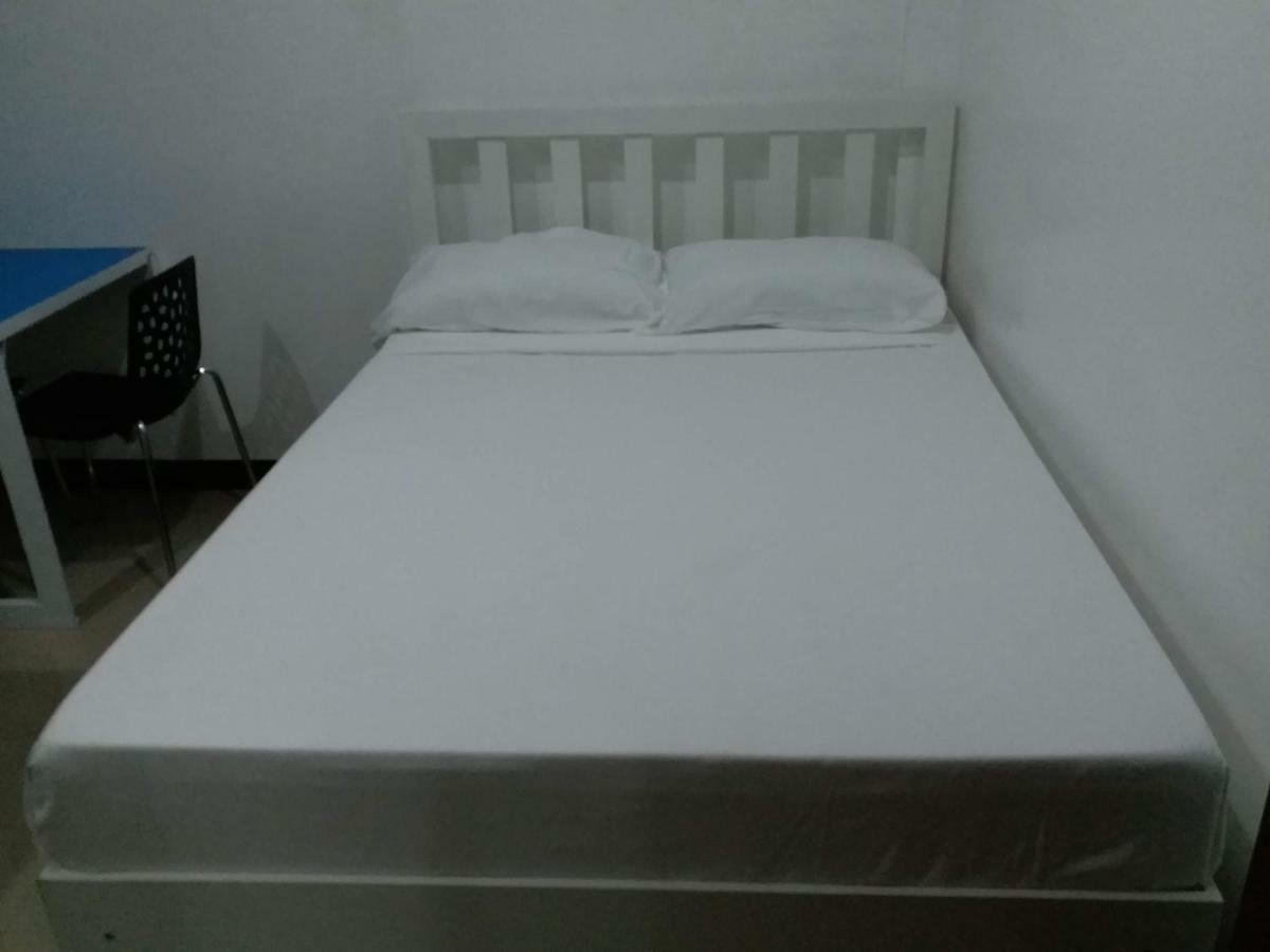 Clark-Pad Inn, Angeles City Екстер'єр фото