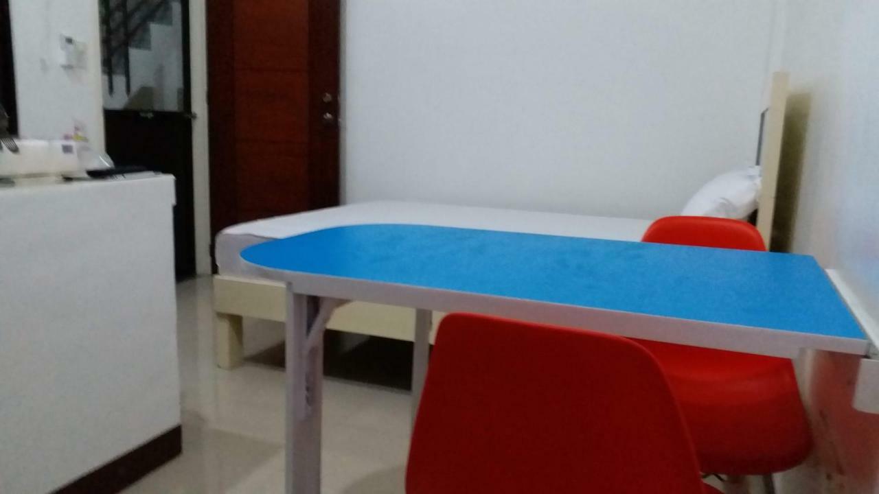 Clark-Pad Inn, Angeles City Екстер'єр фото