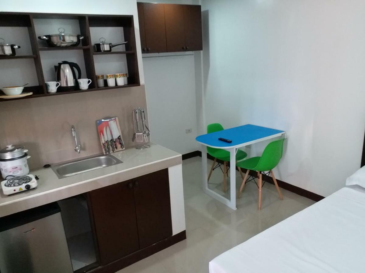 Clark-Pad Inn, Angeles City Екстер'єр фото