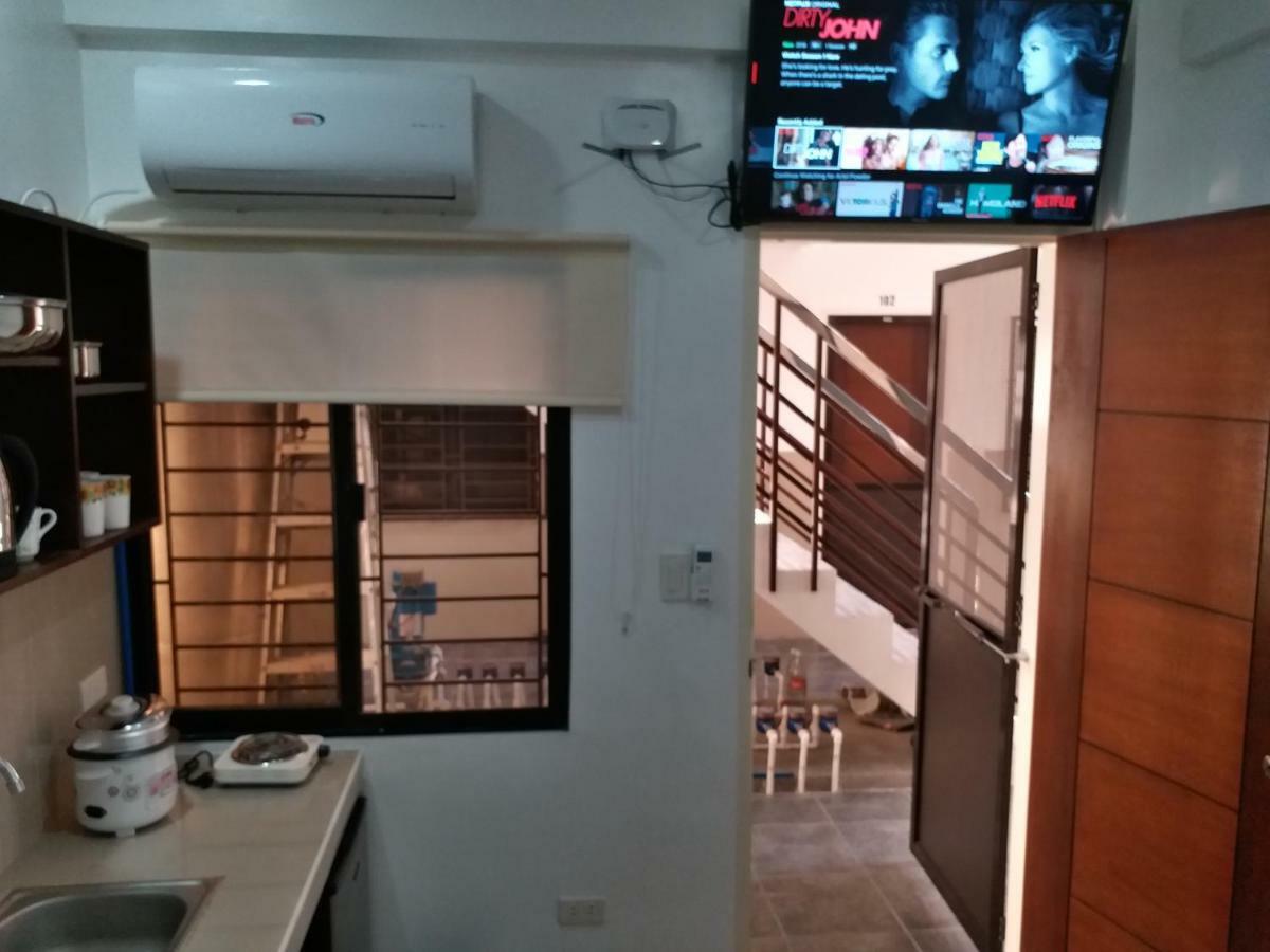 Clark-Pad Inn, Angeles City Екстер'єр фото