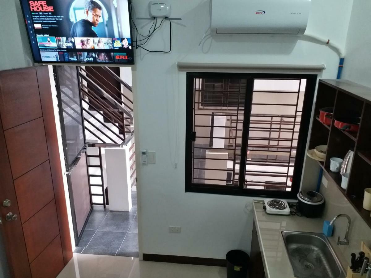 Clark-Pad Inn, Angeles City Екстер'єр фото