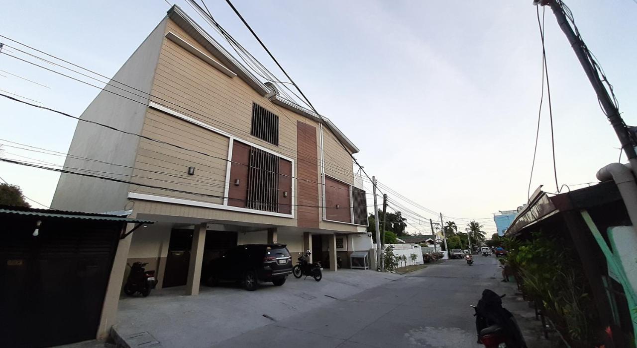 Clark-Pad Inn, Angeles City Екстер'єр фото
